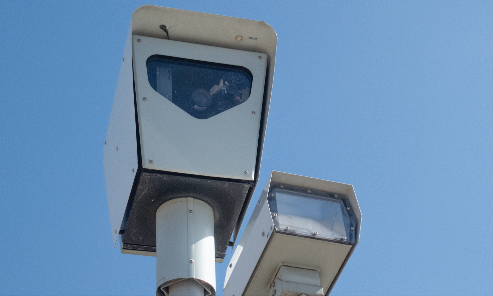 Radares ajudam a reduzir infrações no trânsito, diz estudo - DINO