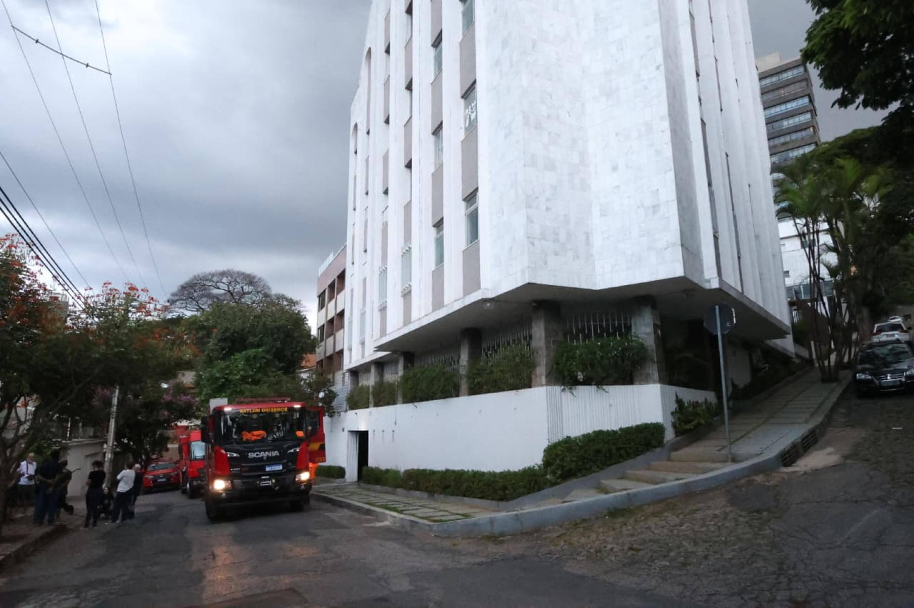 Defesa Civil foi acionada para avaliar a estrutura do pr&eacute;dio