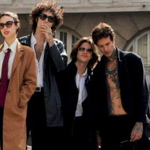 Clássico de Wim Wenders, inspira videoclipe de "Anjos", da Venere Vai Vênus - Malau Morais