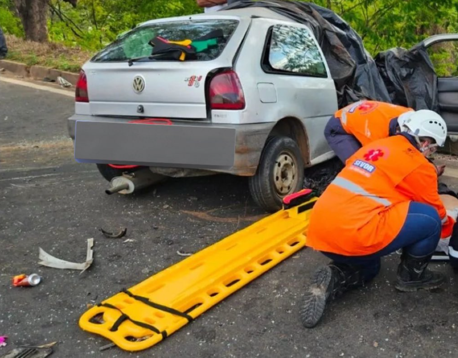 Acidente entre carro e caminhão deixa quatro mortos na BR-381 