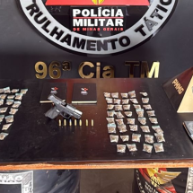 Polícia apreende drogas em carro usado em homicídio na Grande BH - PMMG / Divulgação
