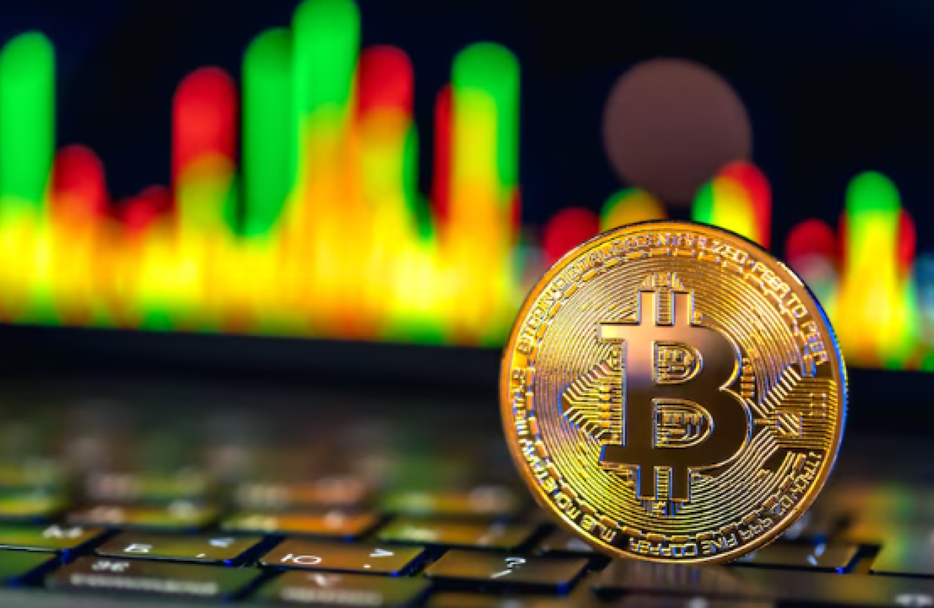 Gráficos de desempenho refletem a volatilidade e o avanço do mercado de criptomoedas em 2025