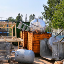 O reaproveitamento dá uma nova função a um material que seria descartado.