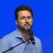 ‘Não assinem’, defende presidente da AMM sobre venda da Copasa - Canal GOV / Reprodução