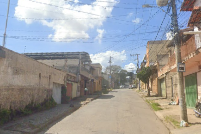 Colisão deixa mais de 400 imóveis sem luz em BH -  (crédito: Reprodução/Google Street View)