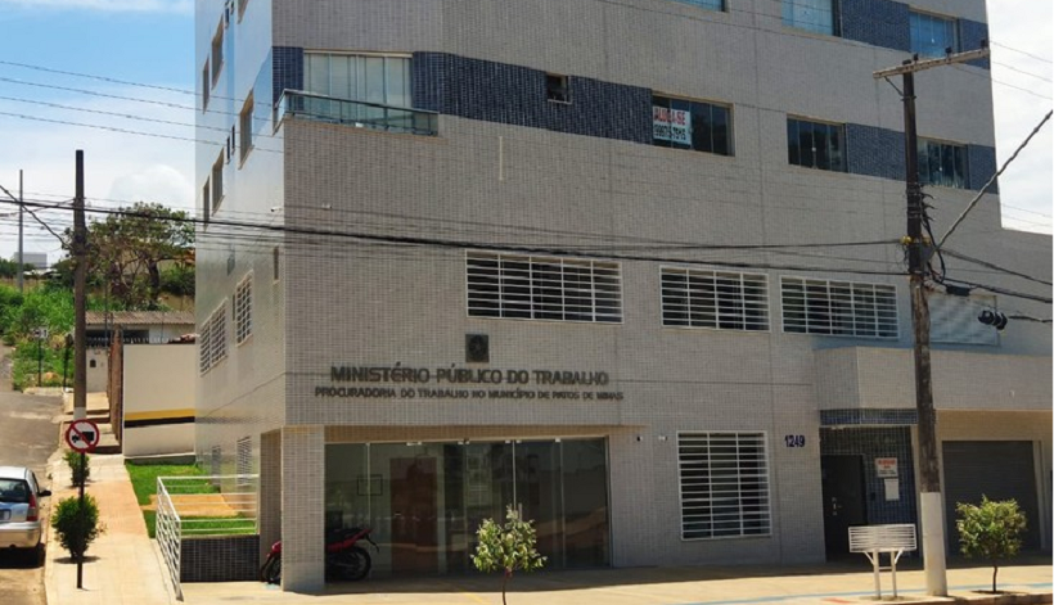 "N&atilde;o seja de esquerda": MPT recomenda que empresa retire exig&ecirc;ncia de vaga -  (crédito: google street view/reprodu&ccedil;&atilde;o)