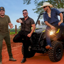 Do sertanejo ao eletrônico: Bruno e Barretto e DJ Kevin lançam hit do verão -  (crédito: @vagalumestudios)