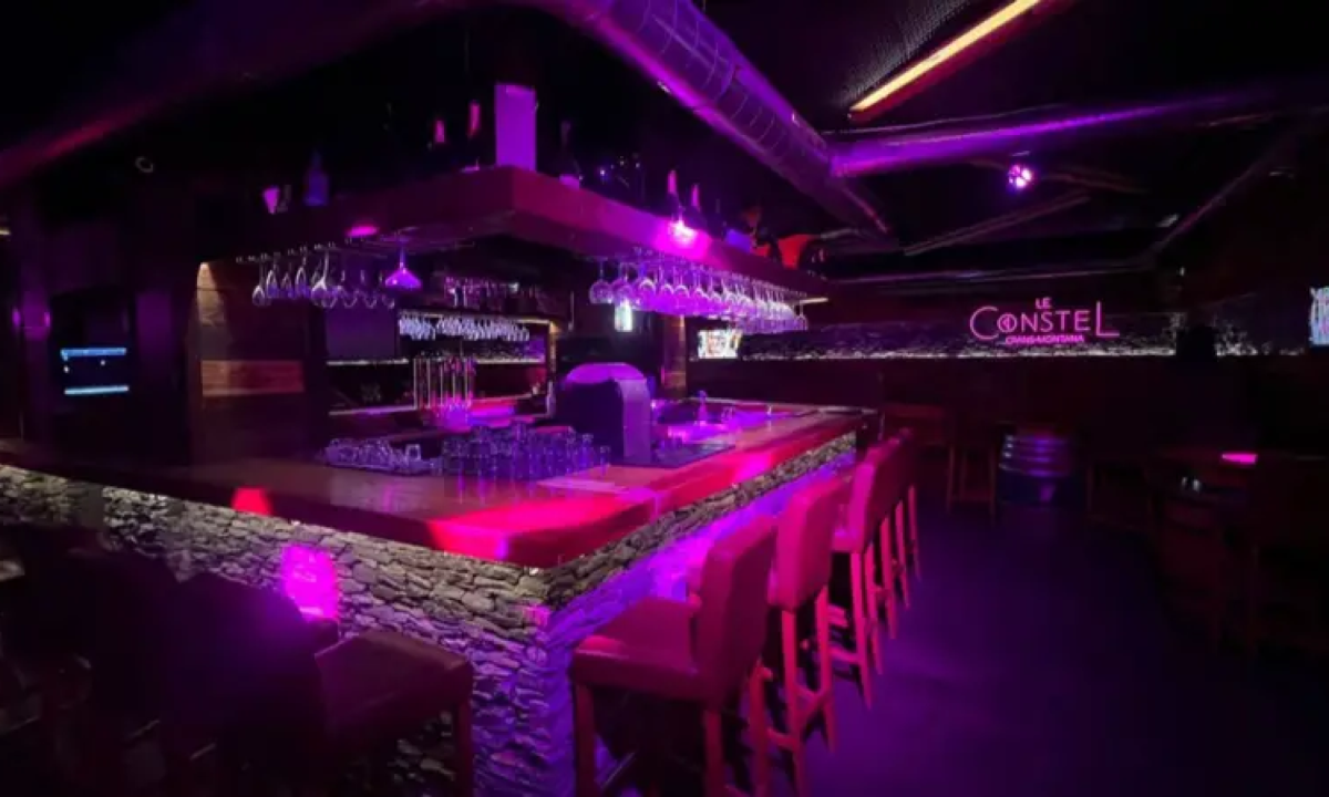 Imagem divulgada pela polícia local mostra cordão de isolamento -  (crédito: Divulgação)