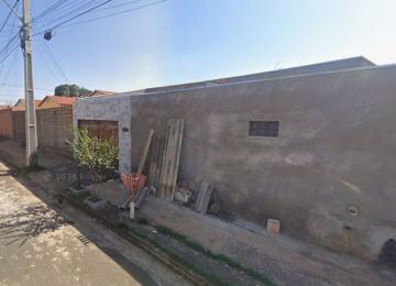 Confusão aconteceu na Rua Adilson Nakamura, em Uberaba (MG), no Triângulo do estado -  (crédito: Google Street View/Reprodução)