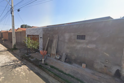 Confusão aconteceu na Rua Adilson Nakamura, em Uberaba (MG), no Triângulo do estado -  (crédito: Google Street View/Reprodução)