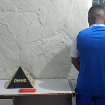 Agiota é preso por violência psicológica e ameaça a jovem - PMMG/Reprodução