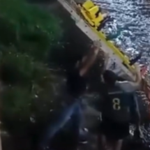 Homem cai em córrego ao tentar tirar selfie e é resgatado em MG - Redes Sociais/Reprodução