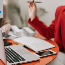 Dinheiro é papo de mulher: por que investir é um ato de liberdade?