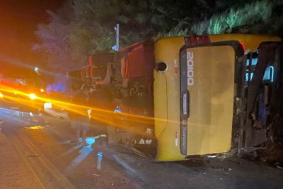 As vítimas do acidente foram encaminhadas para hospitais de Francisco Sá e Montes Claros, conforme a gravidade dos ferimentos -  (crédito: Corpo de Bombeiros/Reprodução)