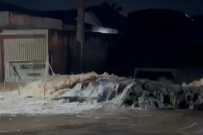 Chuva deixa transtornos em Capinópolis e Prefeitura decreta emergência -  (crédito: ReproduÃ§Ã£o/Redes sociais)