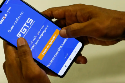 Aplicativo do FGTS, ferramenta central para trabalhadores que acompanham as novas regras do saque-anivers&aacute;rio e consultas de saldo -  (crédito: Jo&eacute;dson Alves/Ag&ecirc;ncia Brasil)