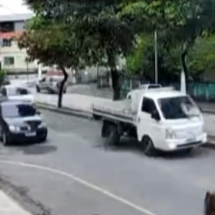 Vídeo: cadeirante é atropelado por caminhão em cidade mineira - Redes Sociais/Reprodução