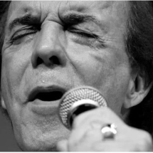 Morre ícone da música romântica, aos 86 anos  - Reprodução 