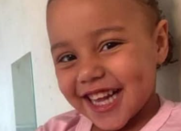 Alice Maciel, é uma criança de 4 anos com Transtorno do Espectro Autista (TEA) e não verbal -  (crédito: Redes Sociais/Reprodução)