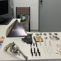 Homem é preso vendendo drogas em cemitério no interior de MG  - PMMG/Reprodução