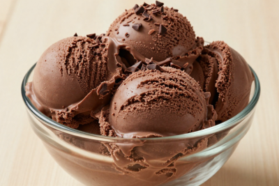 Com apenas 4 ingredientes, esse sorvete caseiro de chocolate surpreende -  (crédito: Tupi)