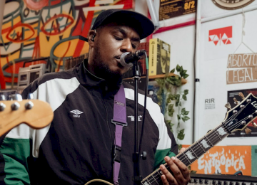 Pense reafirma raízes mineiras em EP ao vivo gravado em sebo paulistano -  (crédito: Divulgação)