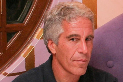 Novas mensagens do arquivo Epstein foram divulgadas pelo governo americano nos últimos meses -  (crédito: Getty Images)