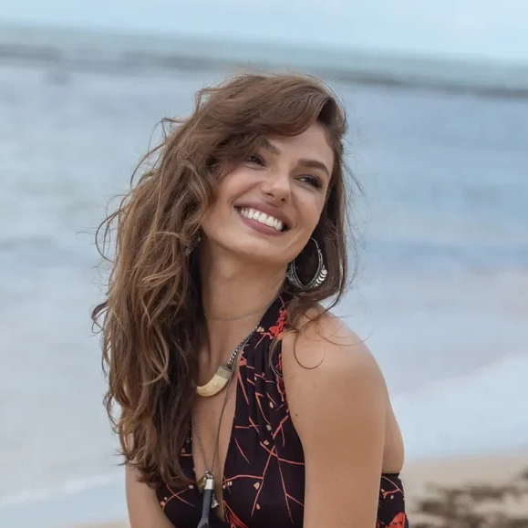 Reviravolta: Isis Valverde negocia retorno à Globo após 5 anos  - Divulgação