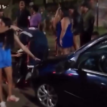 Homem atropela seis pessoas e interrompe pagode em BH - Redes Sociais/Reprodução