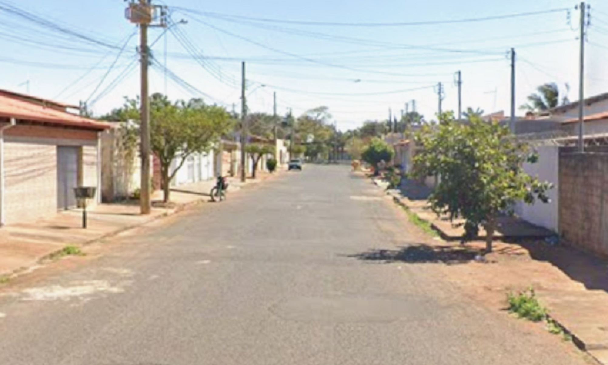 Jovem &eacute; encontrada morta por estrangulamento ao buscar bolsa perdida -  (crédito: Reprodu&ccedil;&atilde;o/Google Street View)