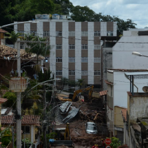 Juiz de Fora: Defesa Civil emite 6 alertas extremos para desabamentos em 1h - Túlio Santos / EM / D.A Press