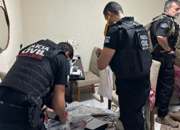 O objetivo da operação é aprofundar as investigações sobre um esquema criminoso que teria acessado de forma indevida sistemas do Poder Judiciário -  (crédito: PCMG/Divulgação)