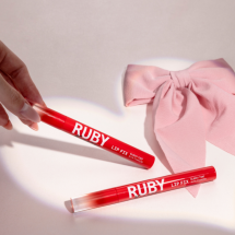 Lip Fix Glossy Tint, da Ruby Kisses, combina glow intenso e efeito natural - Ruby Kisses
