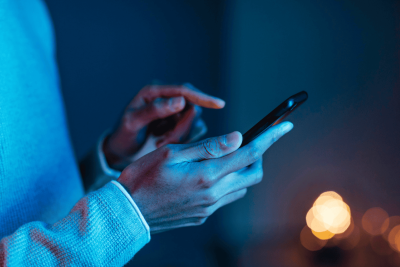 Homem divulga fotos íntimas de ex por vingança -  (crédito: FreePik)