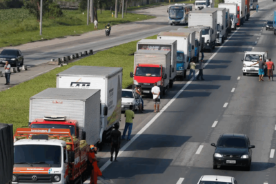 Na véspera da saída de Haddad, governo se depara com ameaça de greve de caminhoneiros -  (crédito: Agência Brasil)