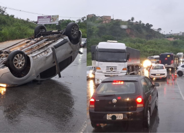 Em ambos os casos, é possível observar que o asfalto estava bastante molhado no momento dos acidentes -  (crédito: Redes Sociais/Reprodução)