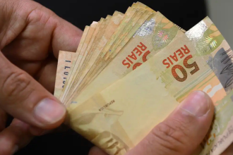 Juros e inadimplência voltam a subir e reprimem novos empréstimos