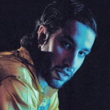 Entre excessos e inquietação, CHAMELEO transforma fase pessoal em 'Curvas' - Izac Fedotti