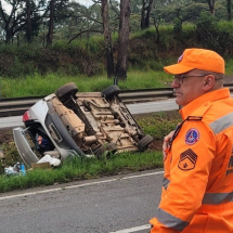 MG: Capotamentos e batida entre veículos marcam volta do feriado em BRs  - CBMMG/Divulgação 