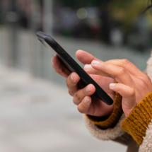 Perfis falsos são um problema comum na internet; entenda como se proteger - Freepik