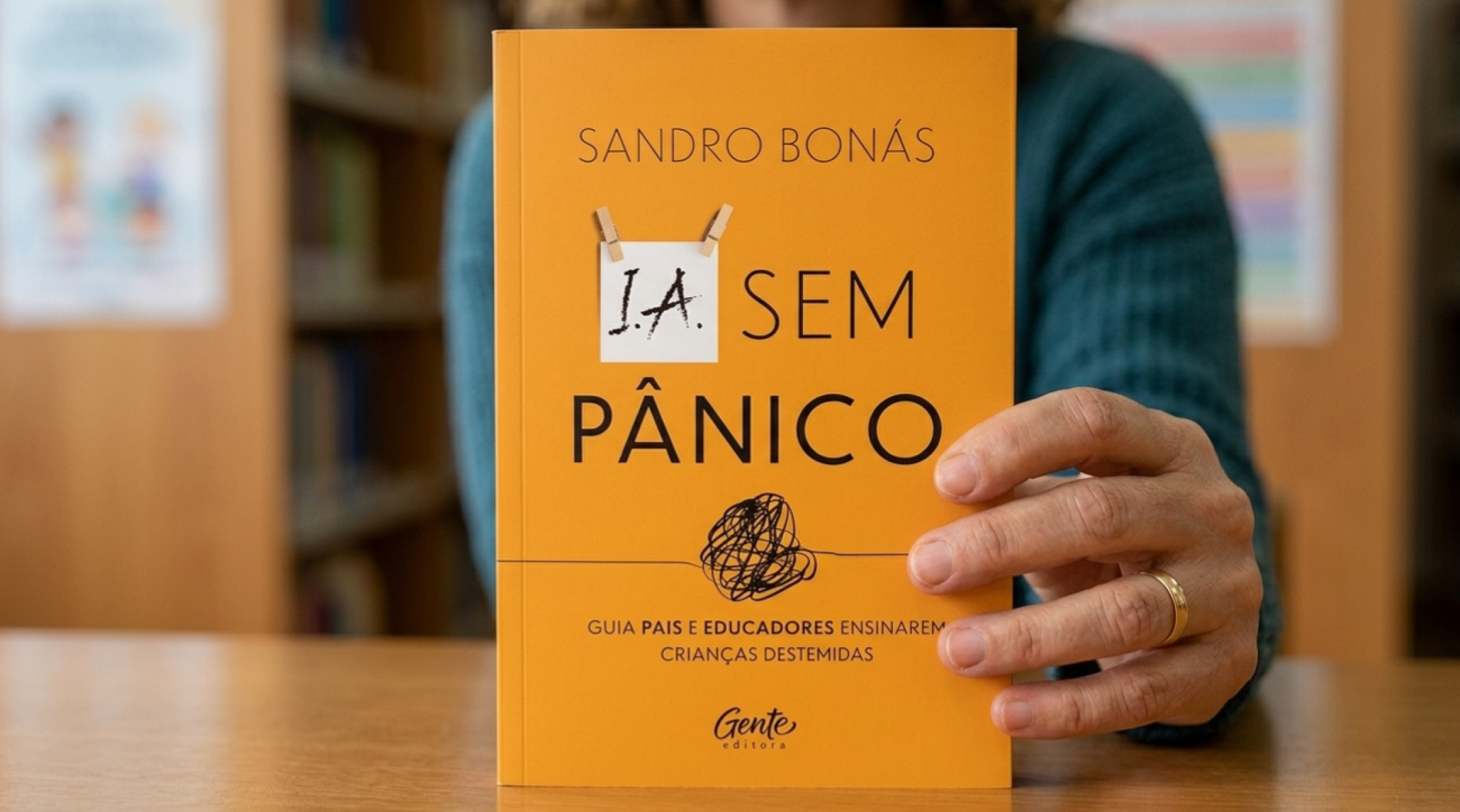 Livro orienta uso da IA na educação de jovens - DINO