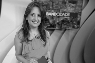 Alice Ribeiro retornava de uma reportagem sobre a importância da duplicação da BR-381 para a redução de acidentes quando o carro em que estava bateu de frente com um caminhão -  (crédito: Alice Ribeiro/Instagram/Reprodução)