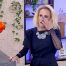 Ana Maria Braga chora ao falar da morte do pai de Ana Paula, do BBB - Globo/Reprodução