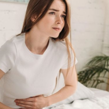 O que acontece no seu corpo quando dá frio na barriga: do fluxo sanguíneo à adrenalina, a biologia da emoção explicada - Portal Giro 10