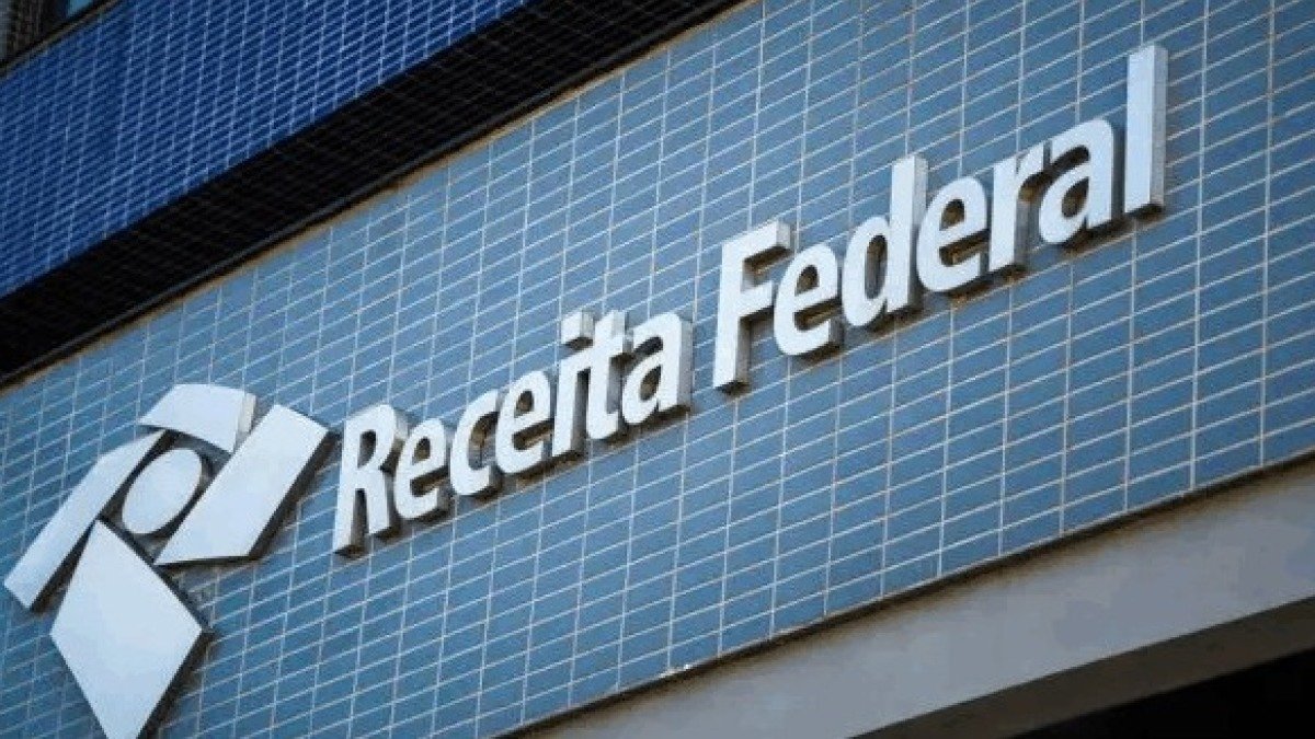A Receita Federal cobra multas de contribuintes que n&atilde;o entregarem a declara&ccedil;&atilde;o do Imposto de Renda 2026 dentro do prazo. -  (crédito: Ag&ecirc;ncia Brasil)