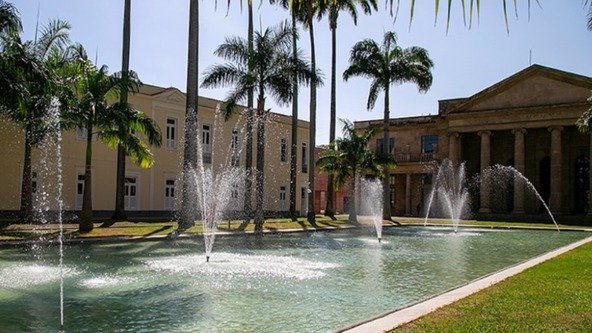 O papel do Itamaraty na ajuda a brasileiros retidos no exterior