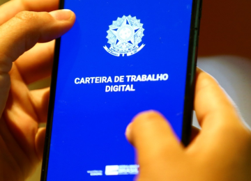 A Carteira de Trabalho Digital facilita o acesso e o controle dos direitos trabalhistas previstos na CLT. -  (crédito: Marcelo Camargo/ Ag&ecirc;ncia Brasil)