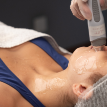 Ultrassom terapêutico avança no rejuvenescimento facial - DINO