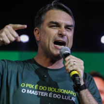 Nota de produtora contraria fala de Flávio sobre parcelas atrasadas - Vitor Souza/AFP