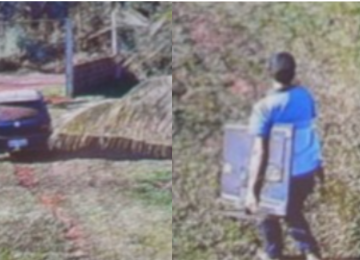 Os suspeitos colocaram o casal sentado no sofá da sala e afirmaram que o principal objetivo era roubar uma Fiat Toro pertencente à família -  (crédito: PMMG/Reprodução)